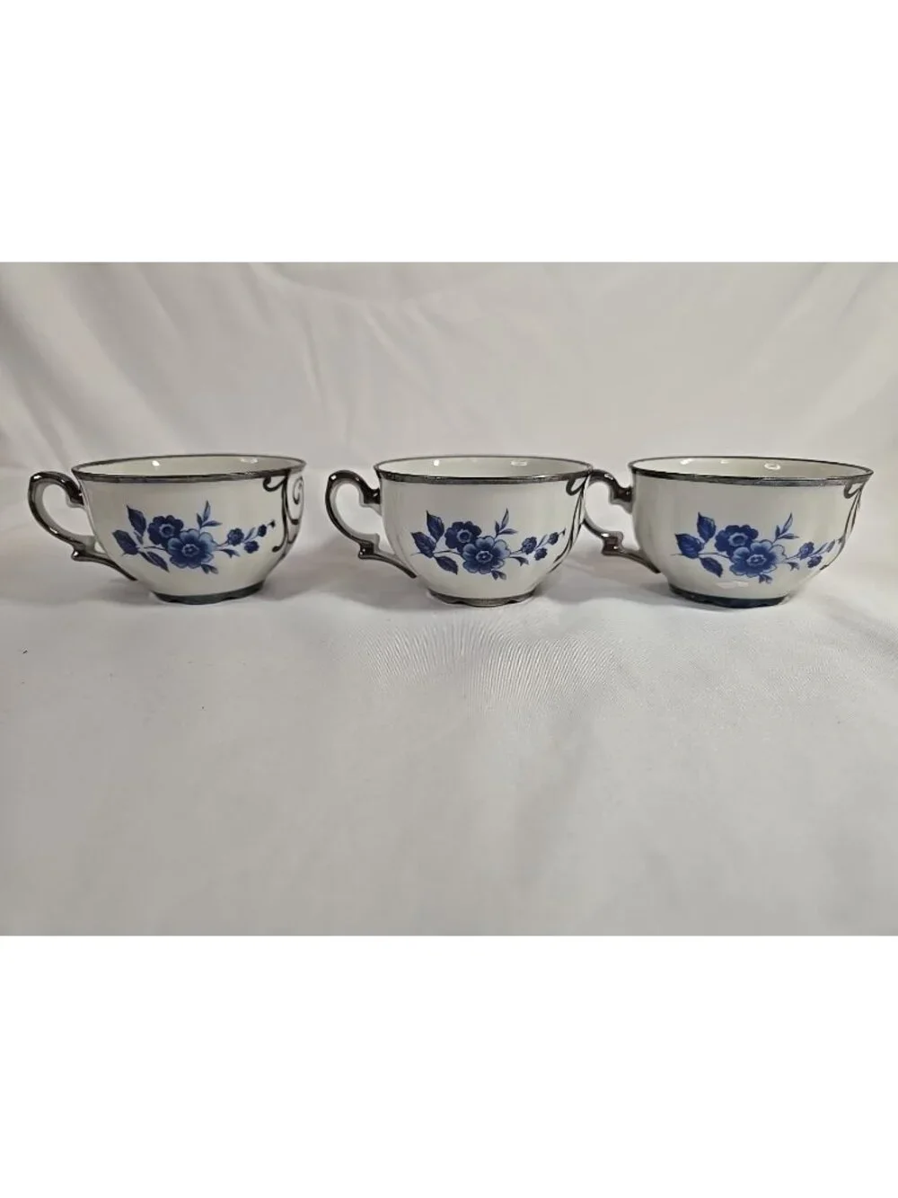 Set of 3 Artlynsa Tea Cups and Saucers Blue Floral with Silver Filagree